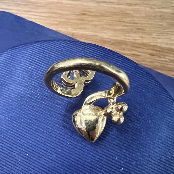 Juicy Couture cluster ring - Picture 3 of 3